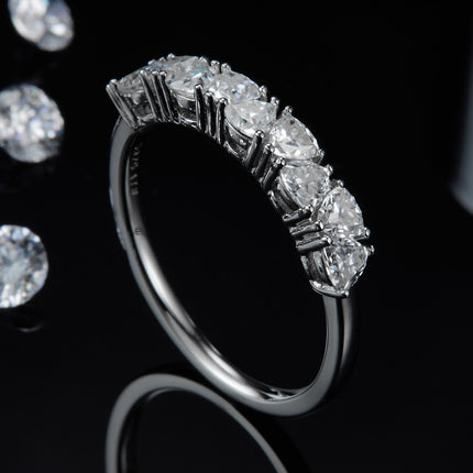 0b182bf244c44239a84b26a0d3129e3b-Max