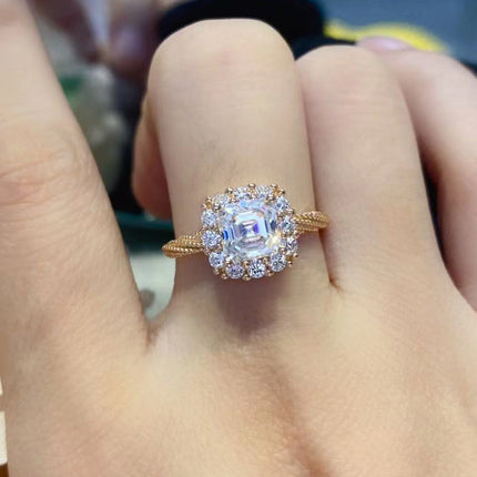 1c4e7ff6c4c24fa1a42618b790411295-Max