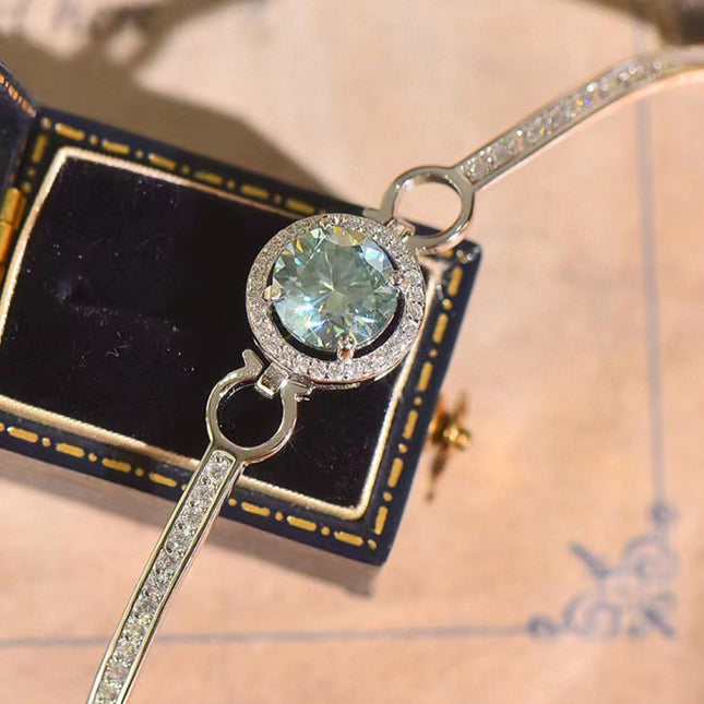 213c9b0090404d028ecd6977323a428e-Max