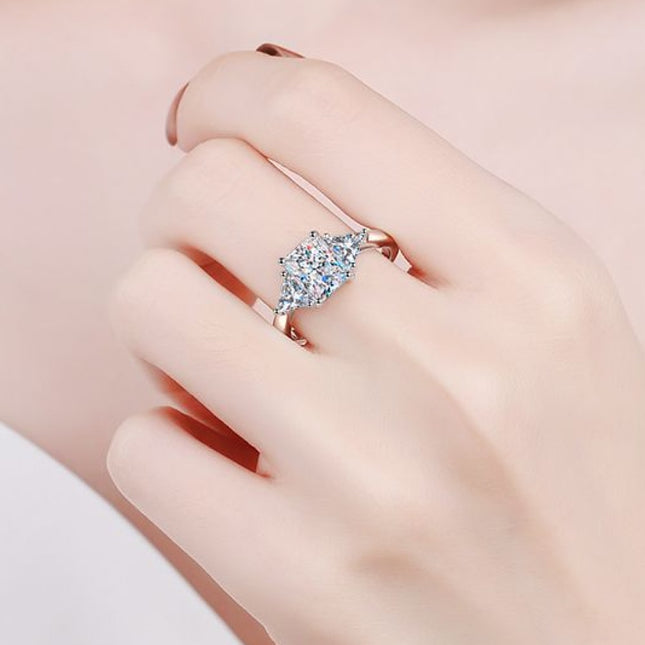 30c4e6b89f5f40c1ab96ccd85eb4b0e8-Max