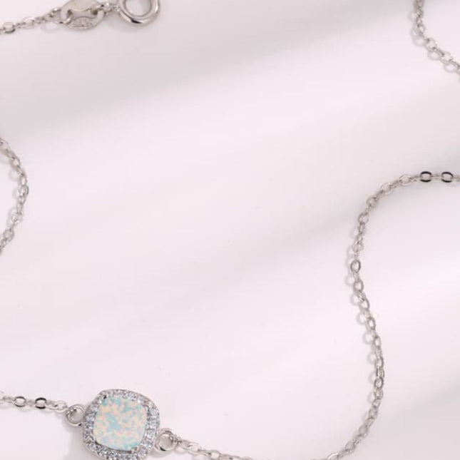 5d4ec9c9f67f49d3966513c2428d5a61-Max