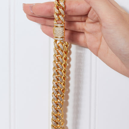 6fcf69a6fa6b4f3cb2bb163aa73e918f-Max