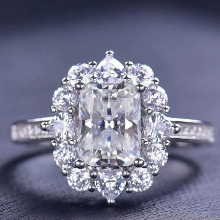 82db850b55ff4f6b8aa9e5400b28fa2d-Max