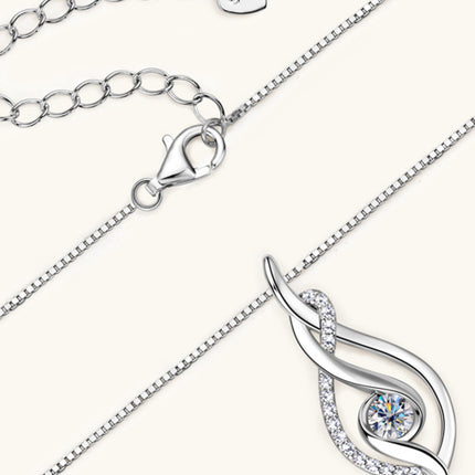 8c3695fa875d4e228bd33af083068557-Max