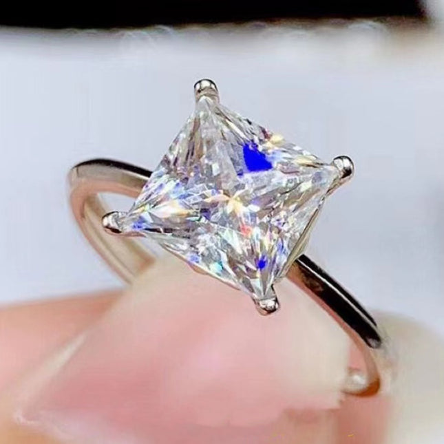 af59f90d843b46339b8b5899703f5662-Max