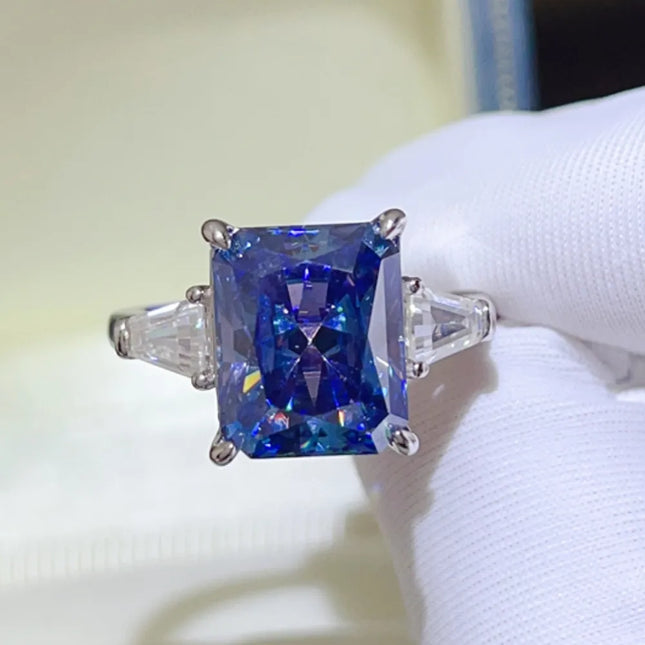 bea20a51-2e74-48d2-8ae4-794a741fc37f-Max