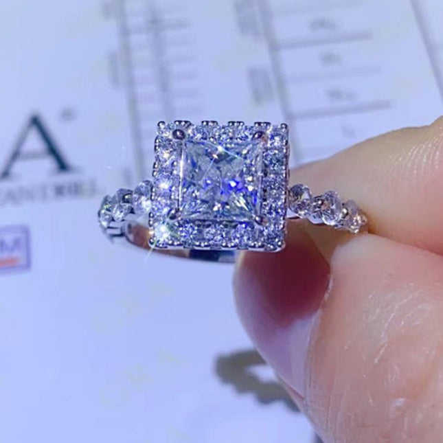 d8f9164c9e48408bb298597c0c88bcf4-Max