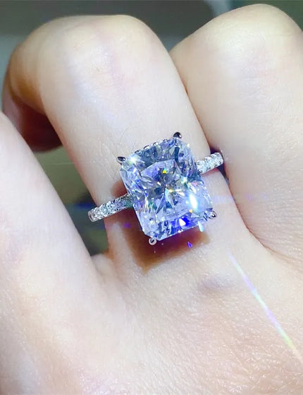 ec913379-4bb0-47bd-9f82-ec345124b4d7-Max